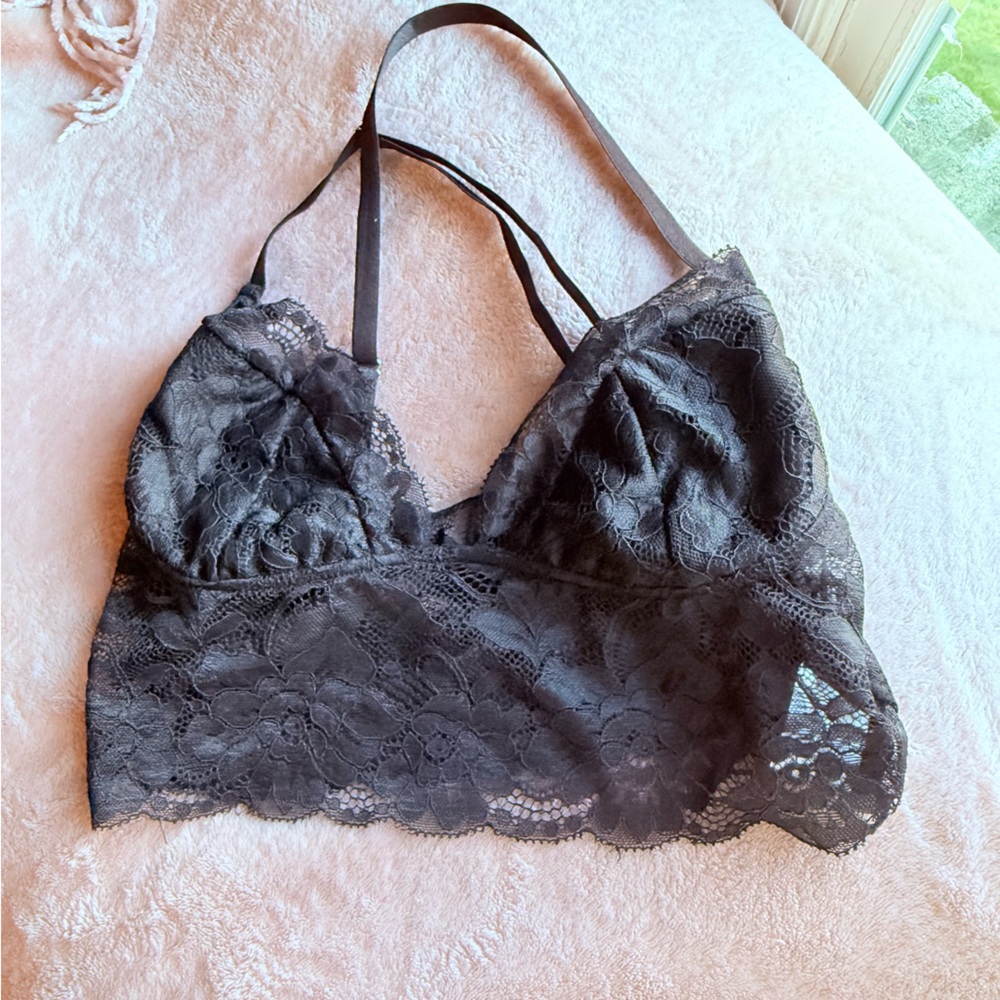 Chic Black Lace Bralette